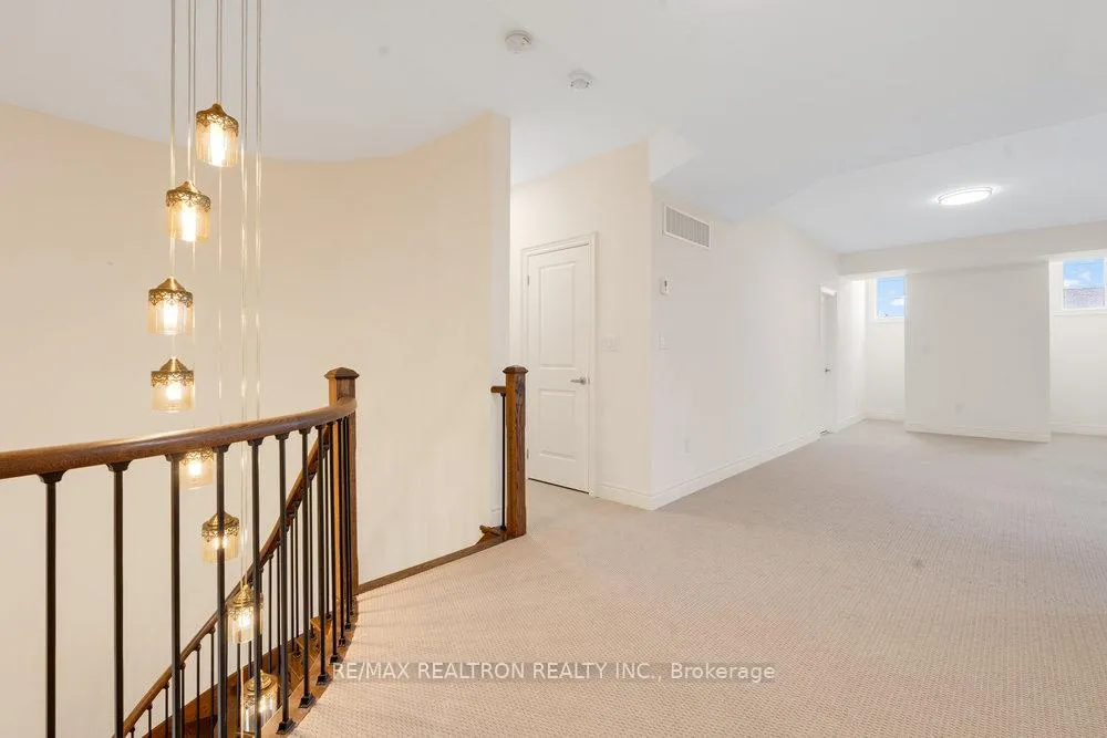 Photo 31 of 7 Aspy Court, Vaughan, Patterson — HOMEH