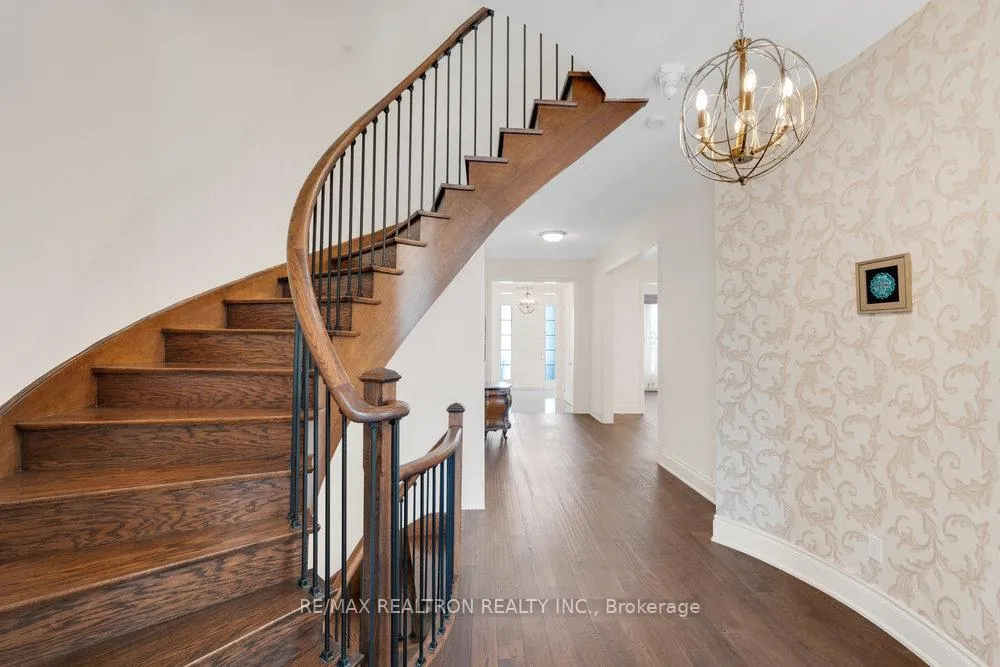 Photo 32 of 7 Aspy Court, Vaughan, Patterson — HOMEH
