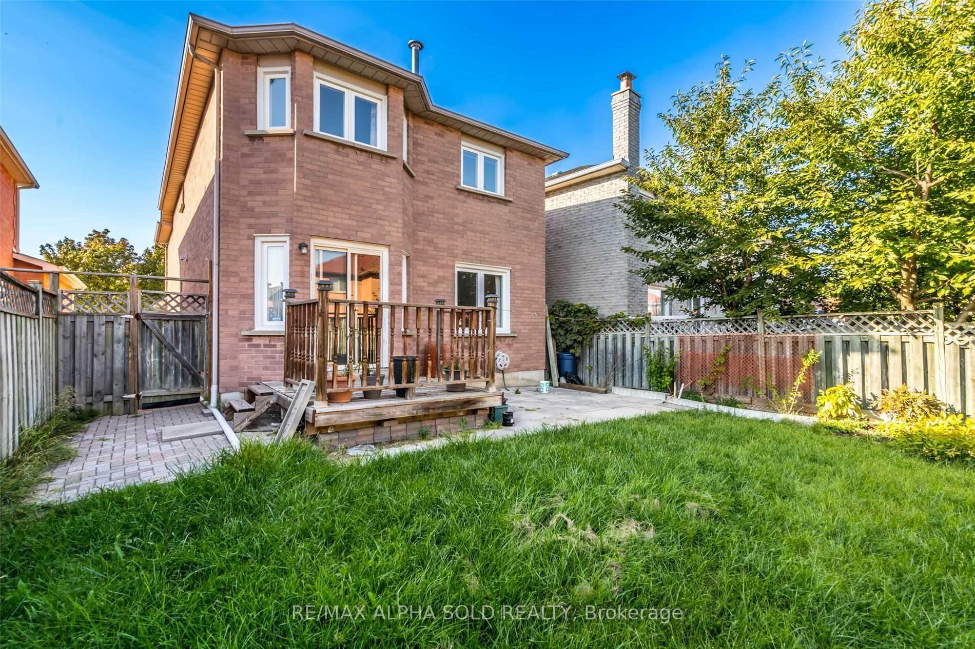 Photo 13 of Unit Bsmt, 125 Mary Pearson Drive, Markham, Middlefield — HOMEH