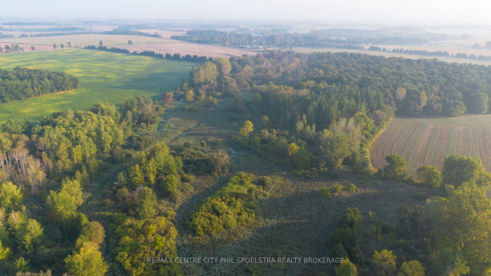 Photo 4 of 11892 Hedley Drive, Middlesex Centre, Rural Middlesex Centre — HOMEH