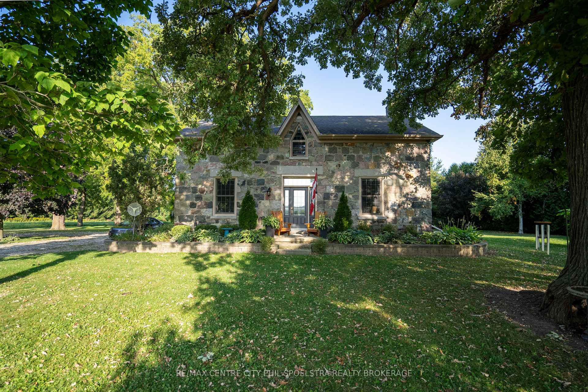 Photo 10 of 11892 Hedley Drive, Middlesex Centre, Rural Middlesex Centre — HOMEH
