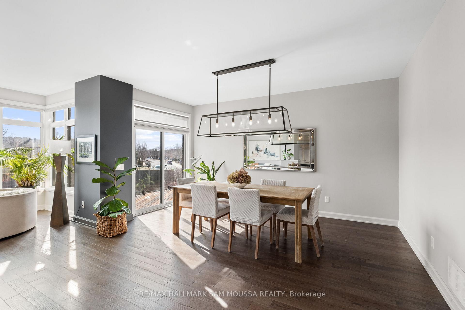 Photo 11 of 630 Bridleglen Crescent, Ottawa, Kanata - Emerald Meadows/Trailwest — HOMEH