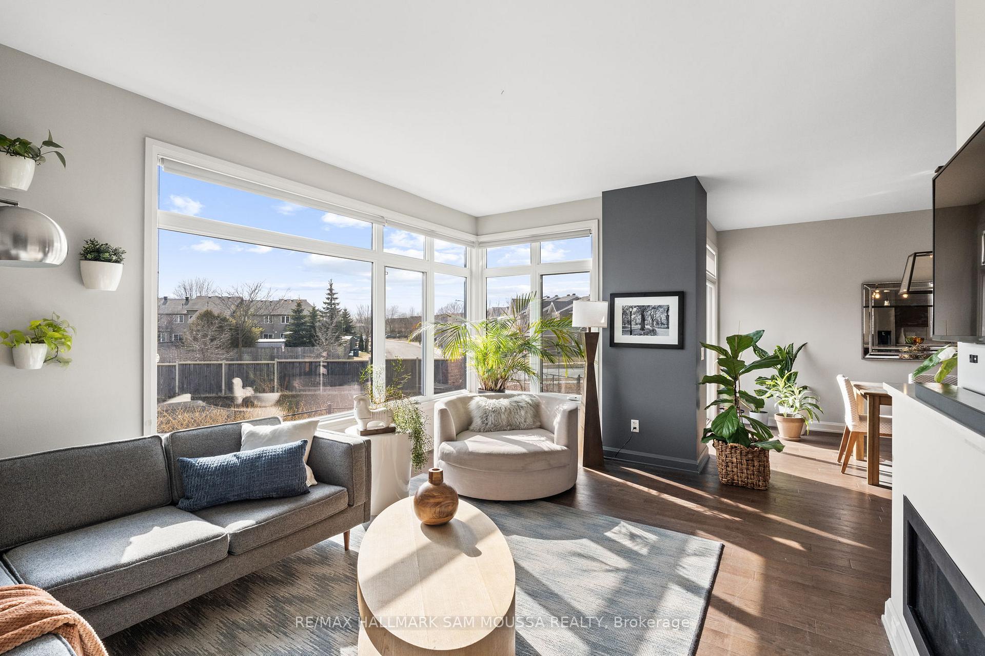 Photo 14 of 630 Bridleglen Crescent, Ottawa, Kanata - Emerald Meadows/Trailwest — HOMEH
