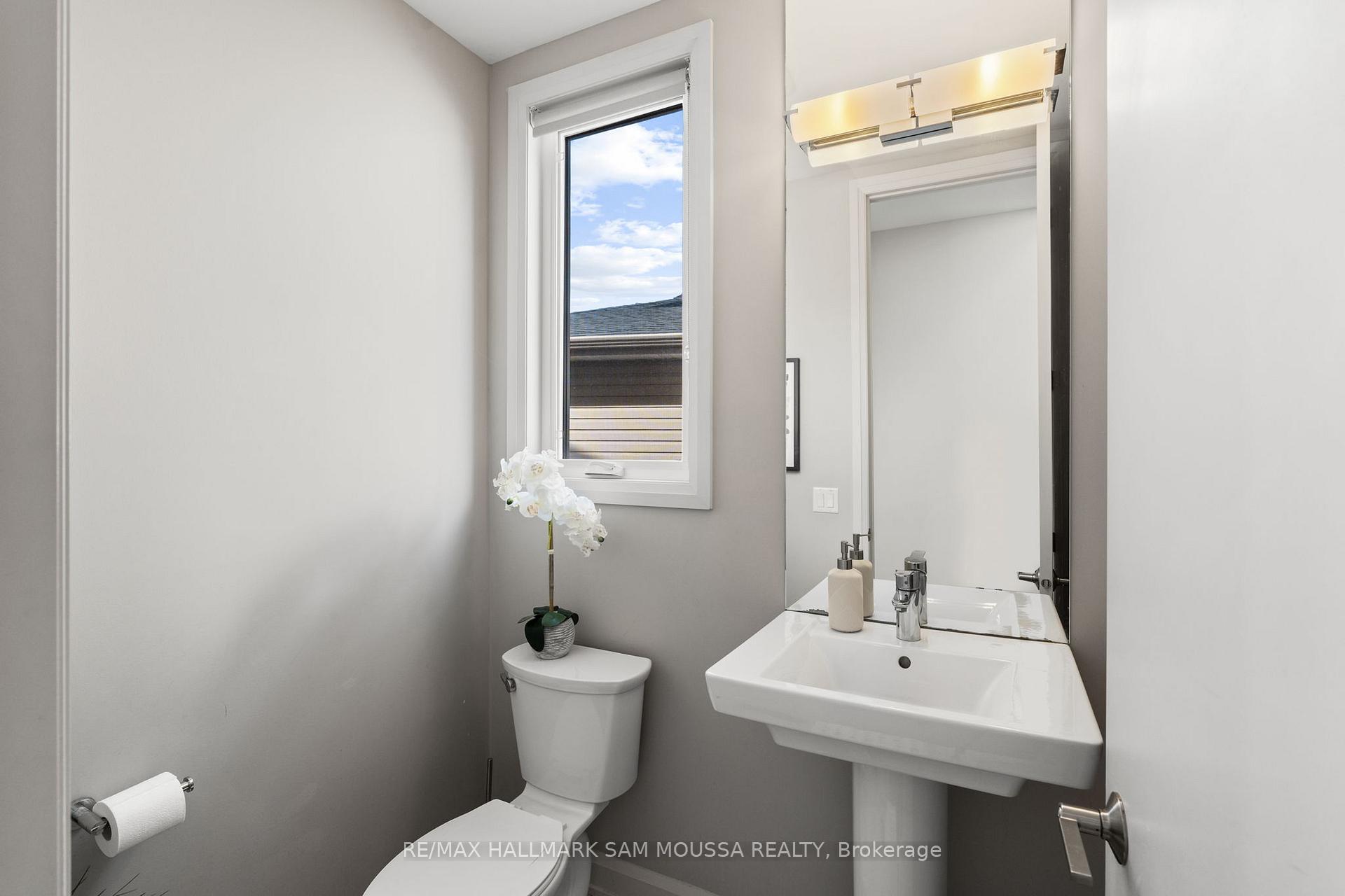 Photo 16 of 630 Bridleglen Crescent, Ottawa, Kanata - Emerald Meadows/Trailwest — HOMEH