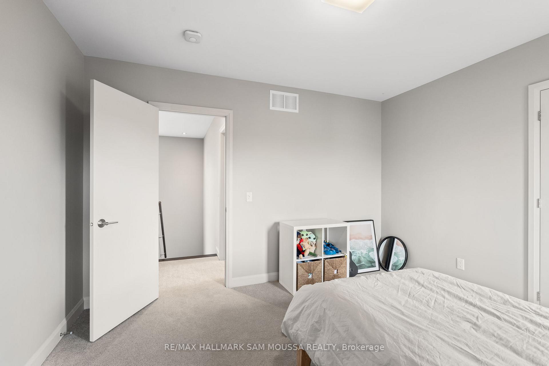 Photo 25 of 630 Bridleglen Crescent, Ottawa, Kanata - Emerald Meadows/Trailwest — HOMEH
