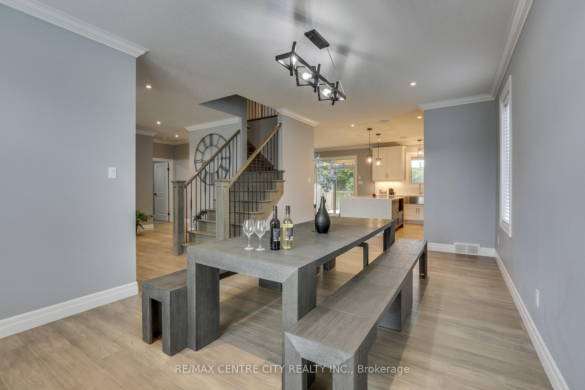 Photo 7 of 75 Caverhill Crescent, Middlesex Centre, Komoka — HOMEH