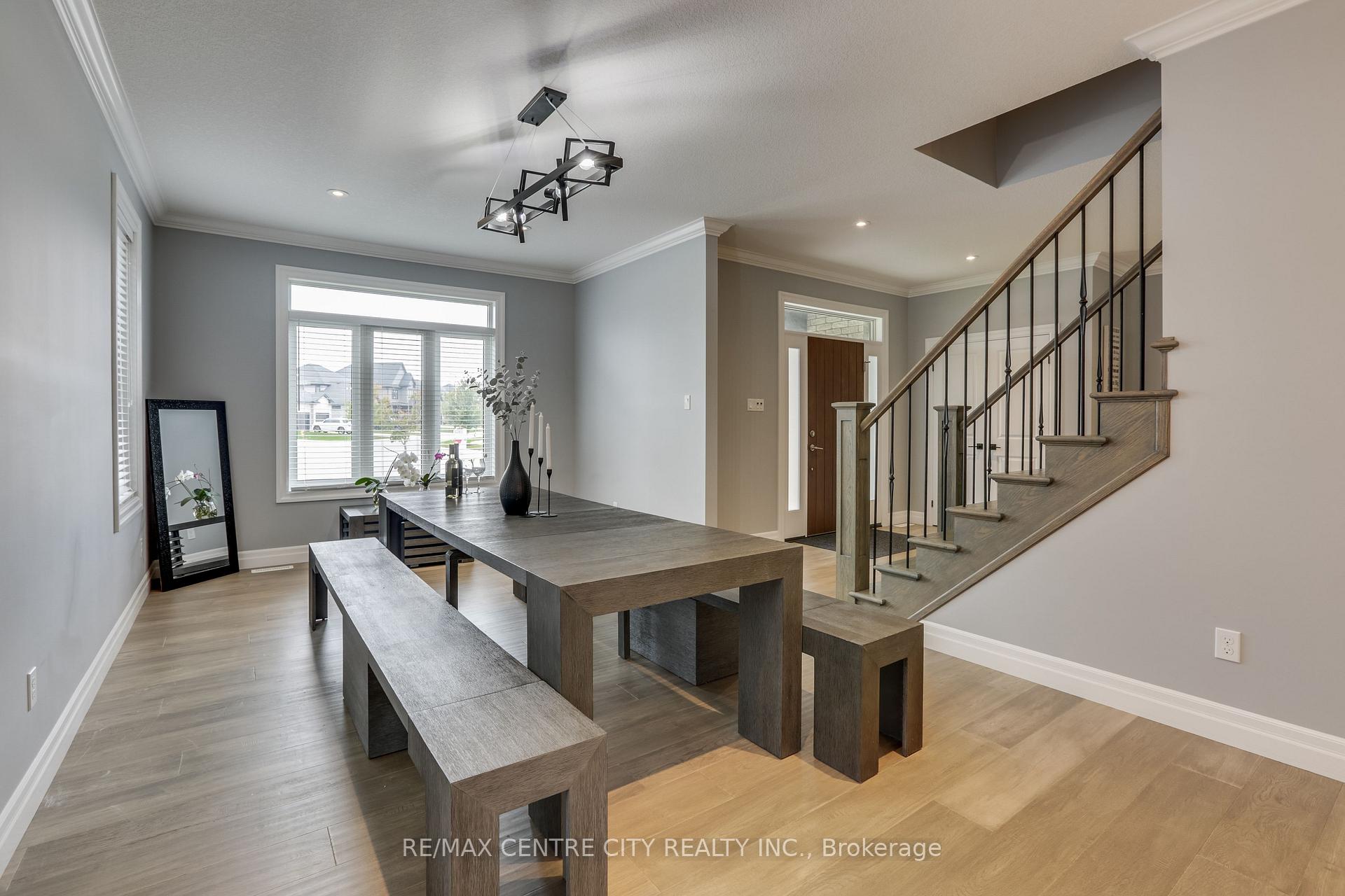 Photo 8 of 75 Caverhill Crescent, Middlesex Centre, Komoka — HOMEH