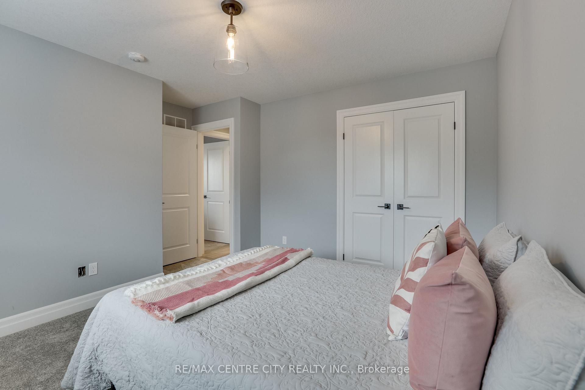Photo 28 of 75 Caverhill Crescent, Middlesex Centre, Komoka — HOMEH