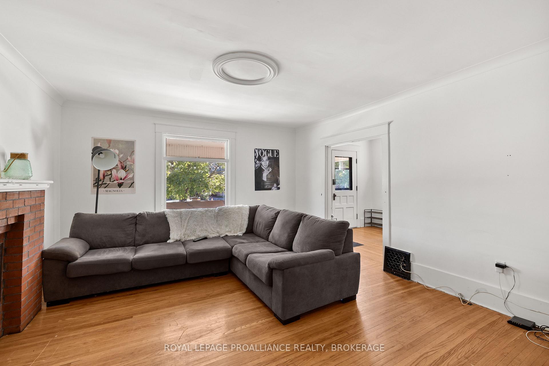 Photo 3 of 202 Victoria Street, Kingston, Central City East — HOMEH