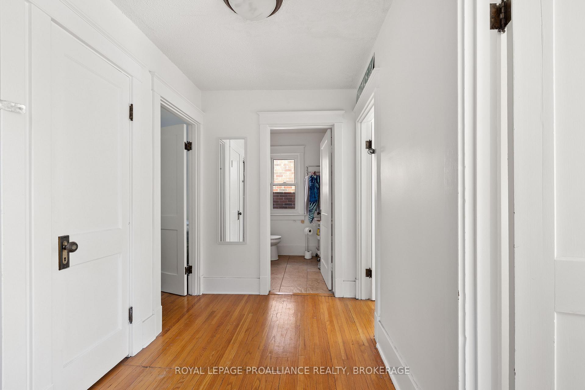 Photo 10 of 202 Victoria Street, Kingston, Central City East — HOMEH