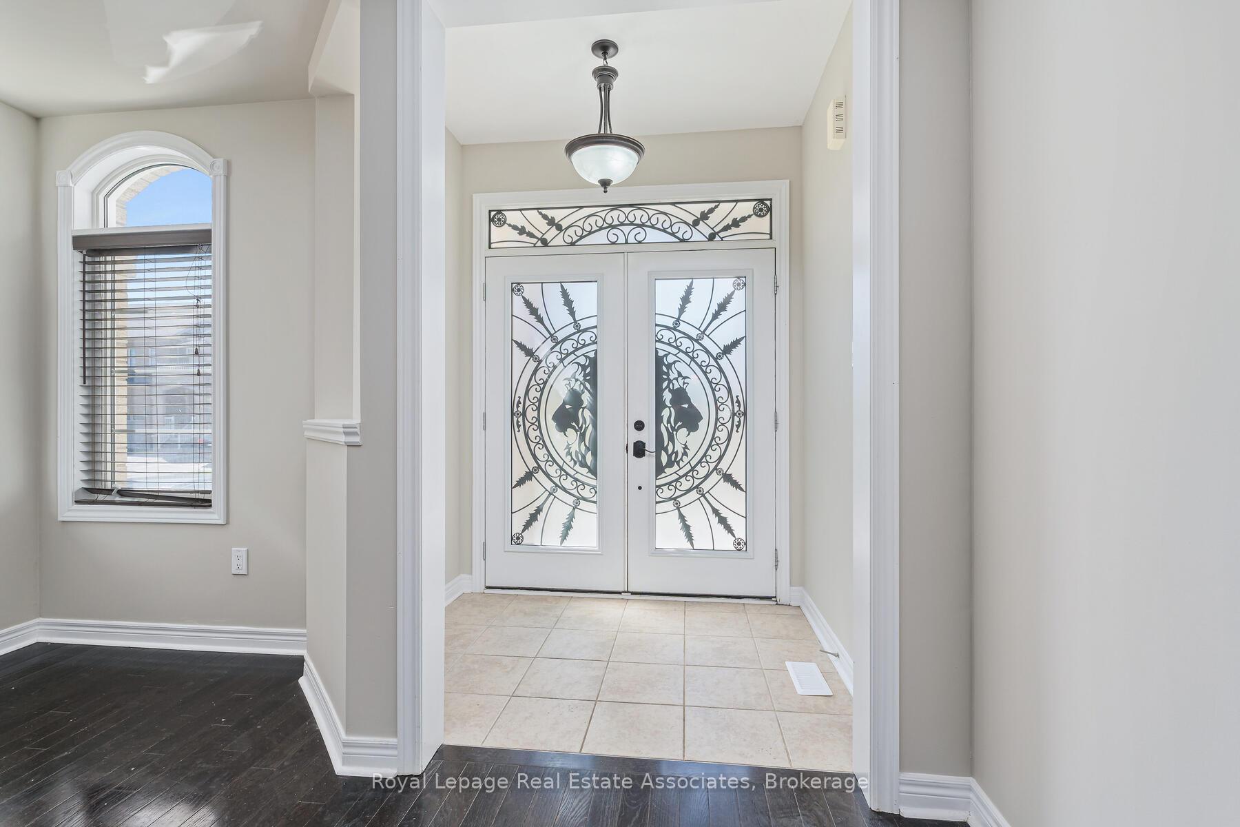 Photo 3 of 405 Hincks Drive, Milton, Clarke — HOMEH