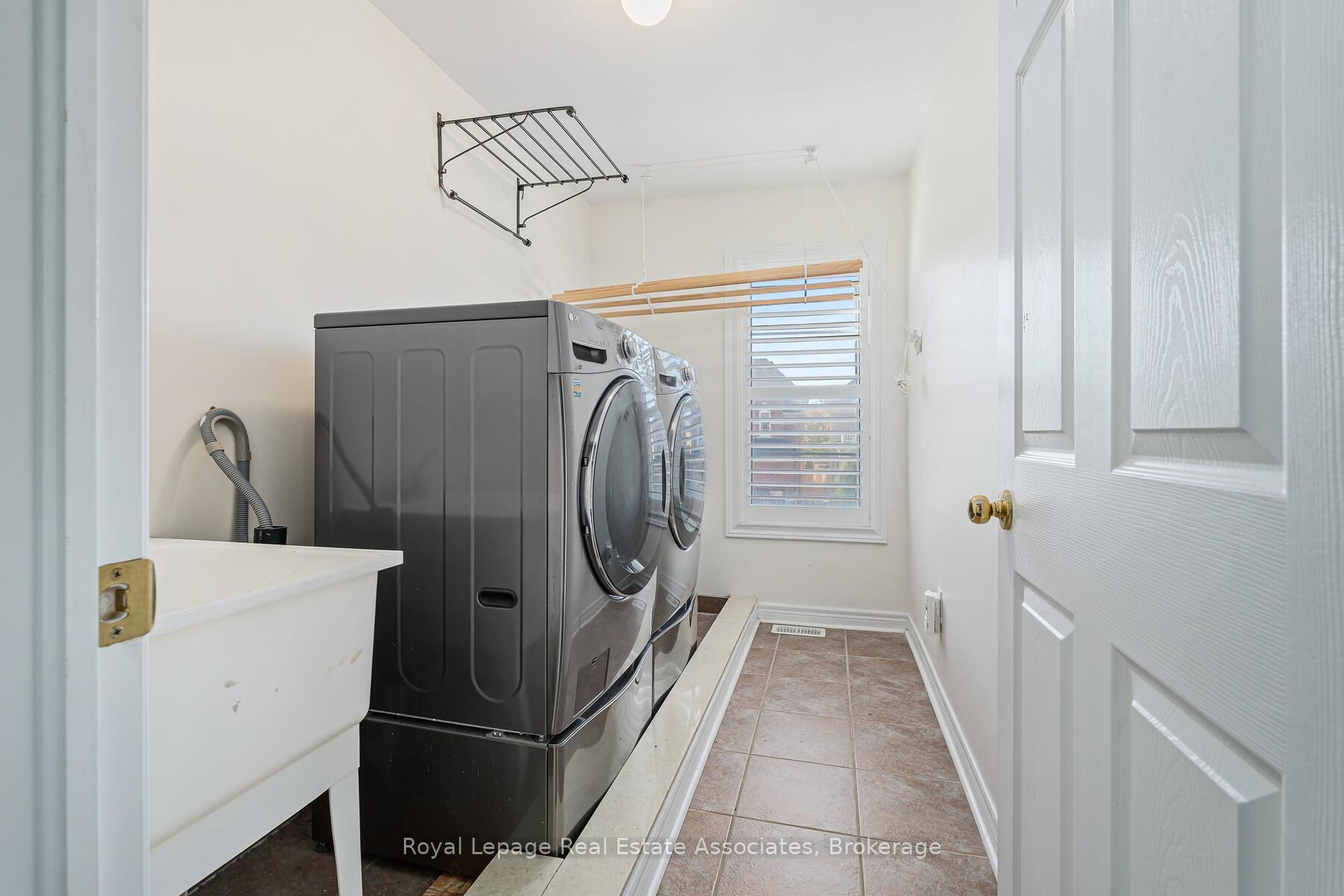 Photo 24 of 405 Hincks Drive, Milton, Clarke — HOMEH