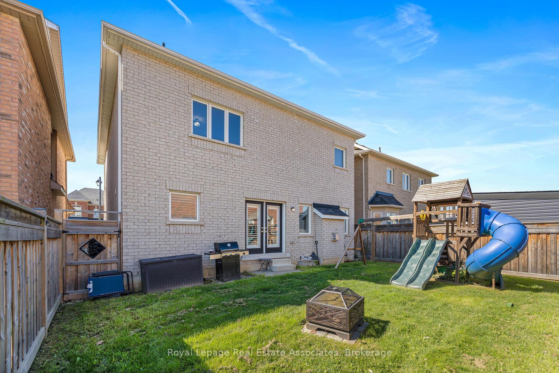 Photo 30 of 405 Hincks Drive, Milton, Clarke — HOMEH
