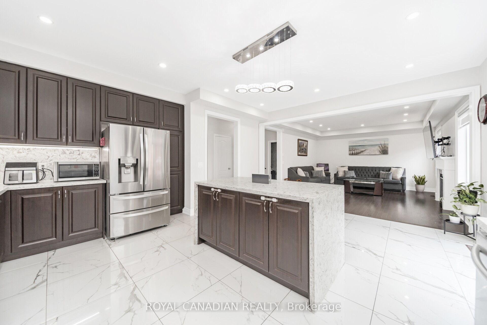 Photo 6 of 1531 Mendelson Heights, Milton, Ford — HOMEH
