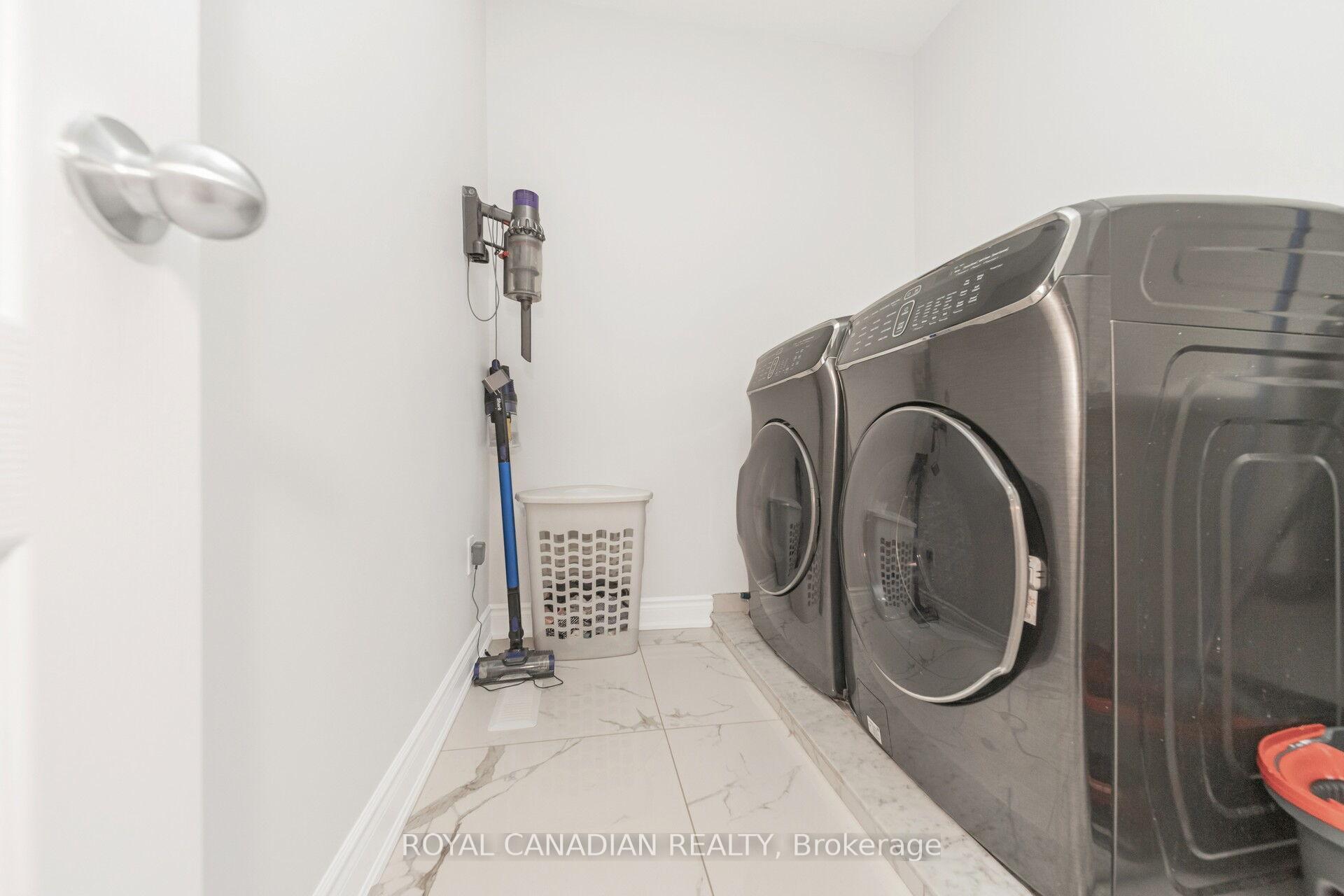 Photo 12 of 1531 Mendelson Heights, Milton, Ford — HOMEH
