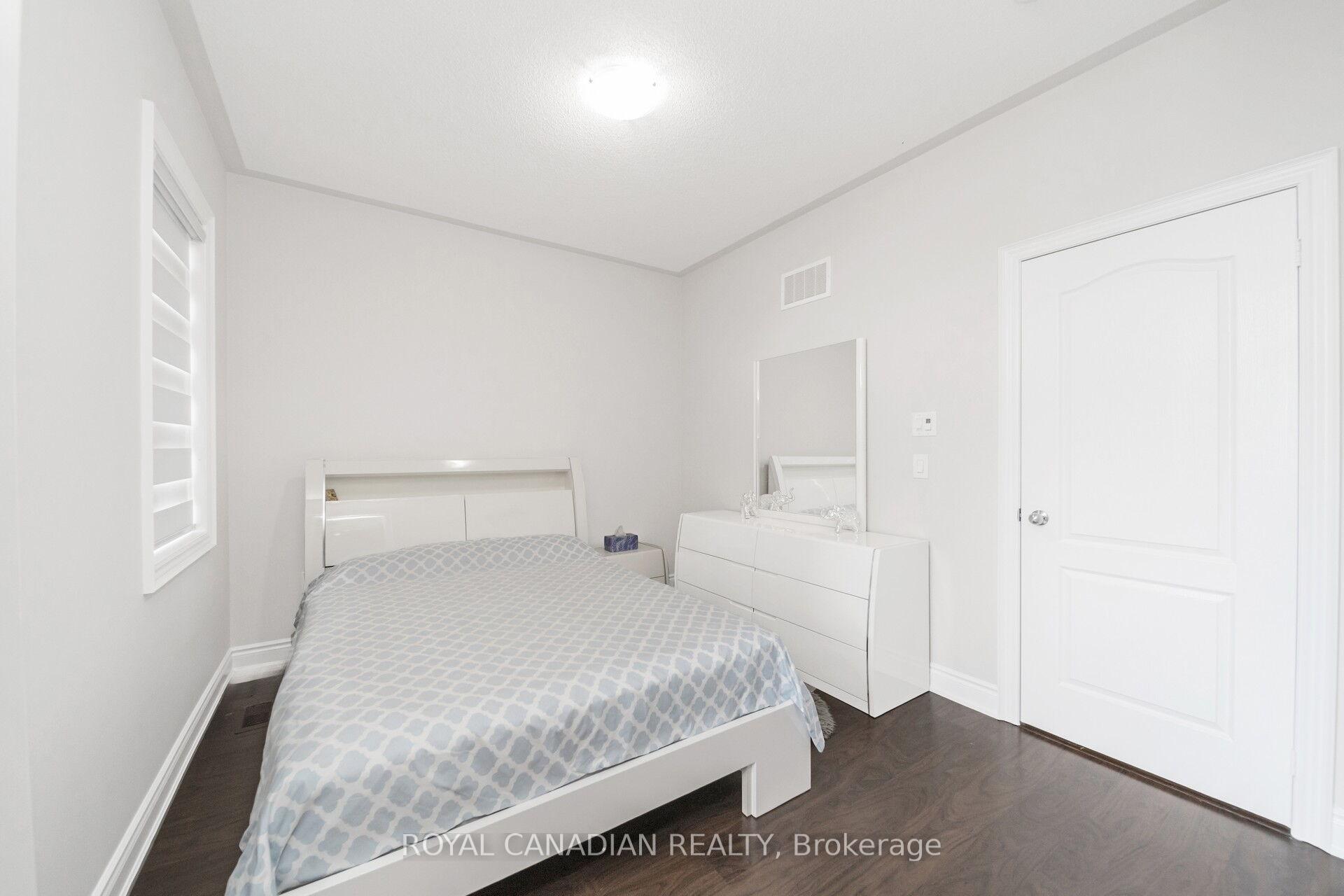 Photo 18 of 1531 Mendelson Heights, Milton, Ford — HOMEH