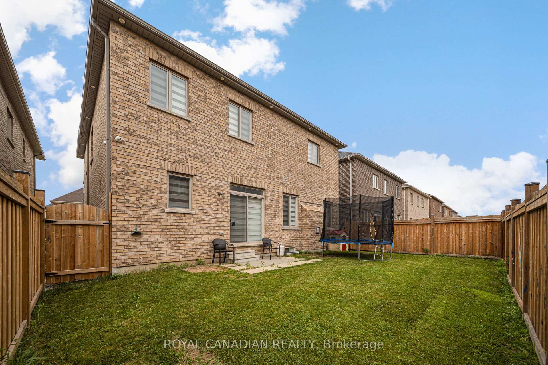 Photo 30 of 1531 Mendelson Heights, Milton, Ford — HOMEH