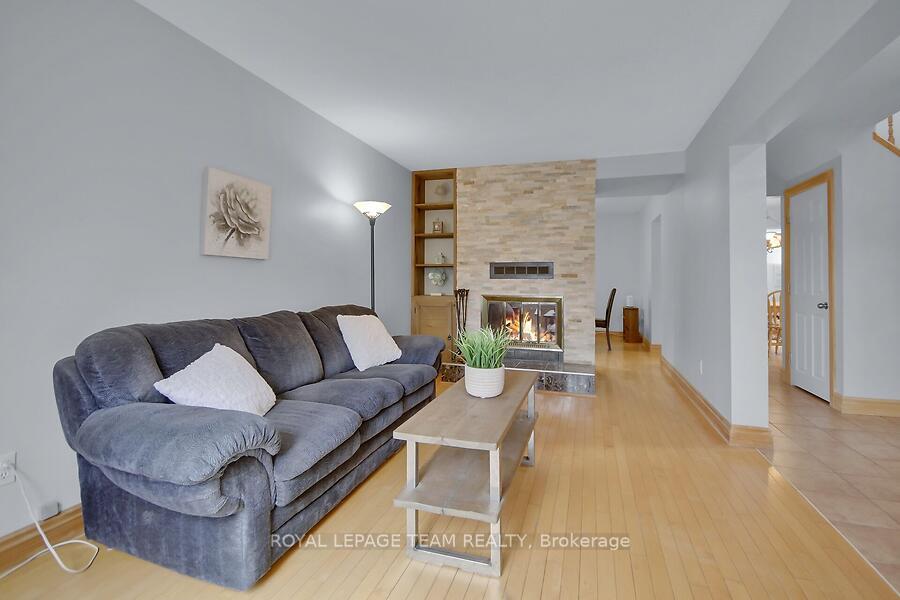 Photo 6 of 29 Glenmoriston Avenue, Ottawa, Kanata - Glencairn/Hazeldean — HOMEH
