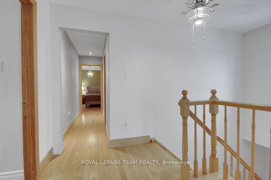 Photo 20 of 29 Glenmoriston Avenue, Ottawa, Kanata - Glencairn/Hazeldean — HOMEH