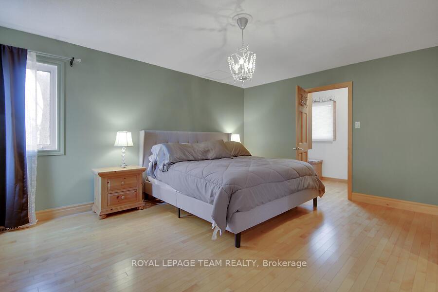 Photo 21 of 29 Glenmoriston Avenue, Ottawa, Kanata - Glencairn/Hazeldean — HOMEH
