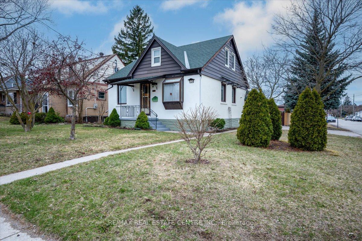 Photo 2 of 90 Franklin Street N, Kitchener — HOMEH