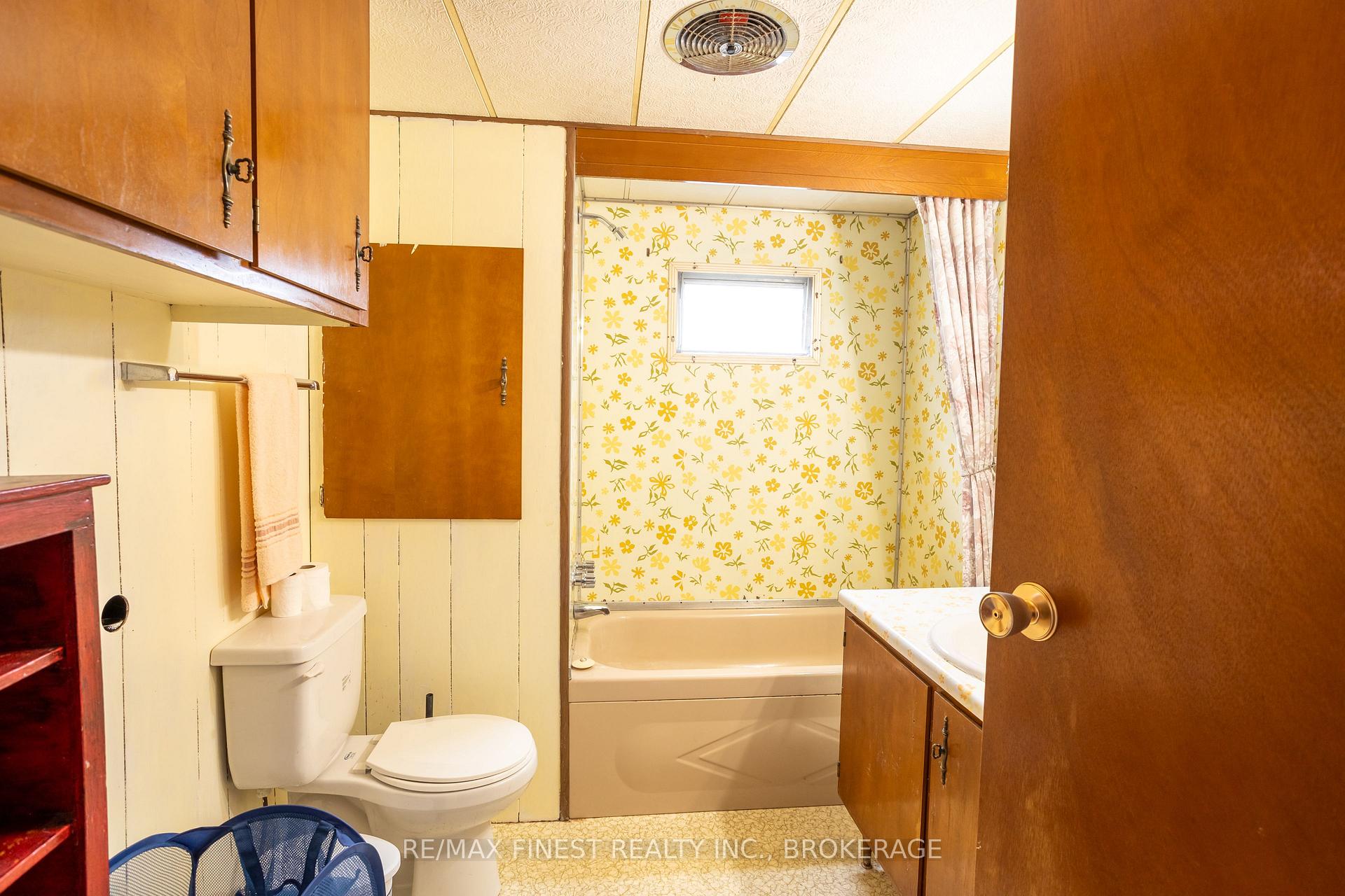 Photo 8 of 3 Wentworth Drive, Kingston, Rideau — HOMEH