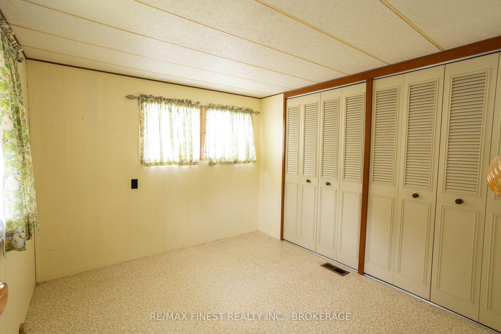 Photo 12 of 3 Wentworth Drive, Kingston, Rideau — HOMEH