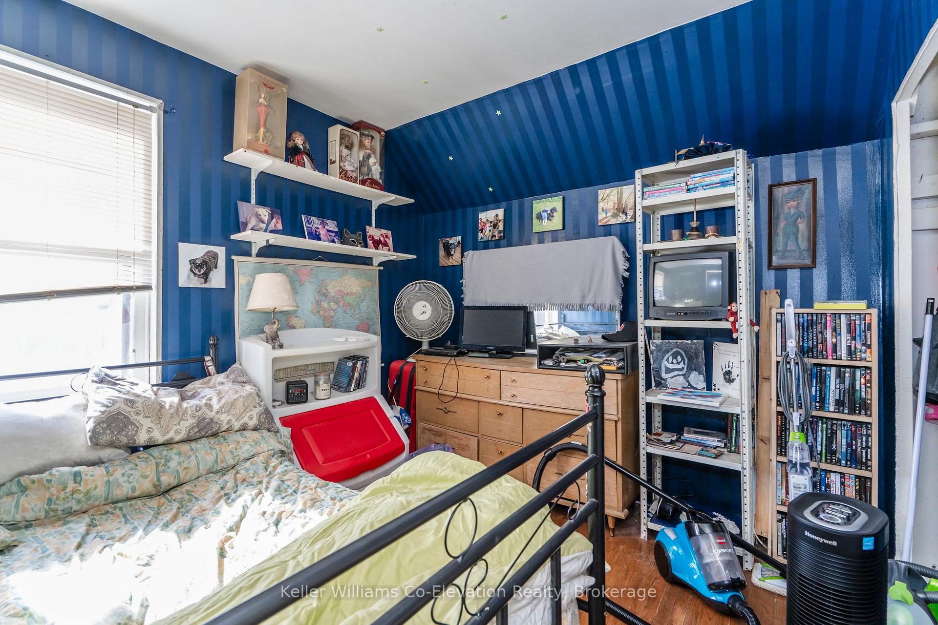 Photo 14 of 225 Hugel Avenue, Midland — HOMEH