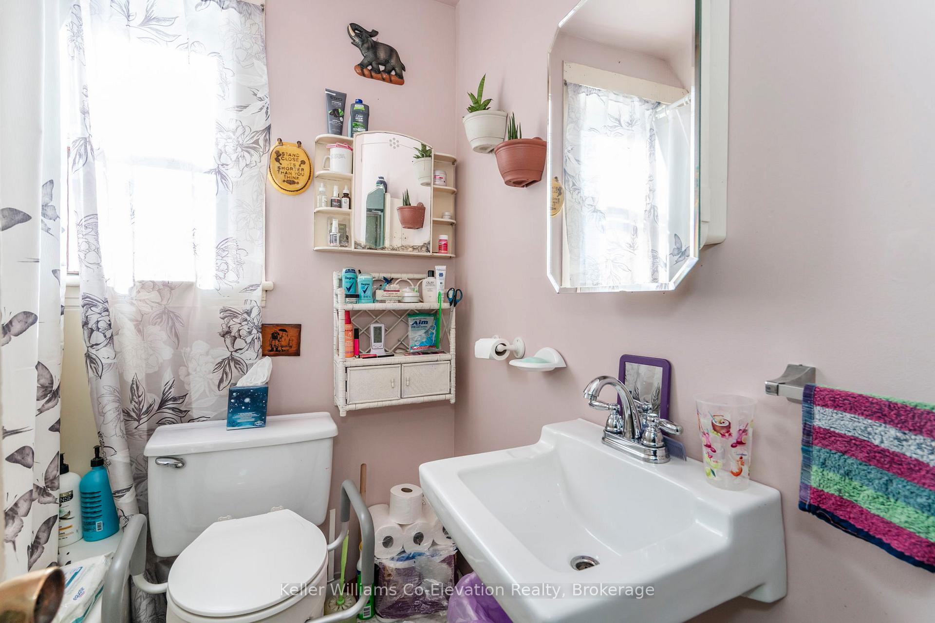 Photo 15 of 225 Hugel Avenue, Midland — HOMEH