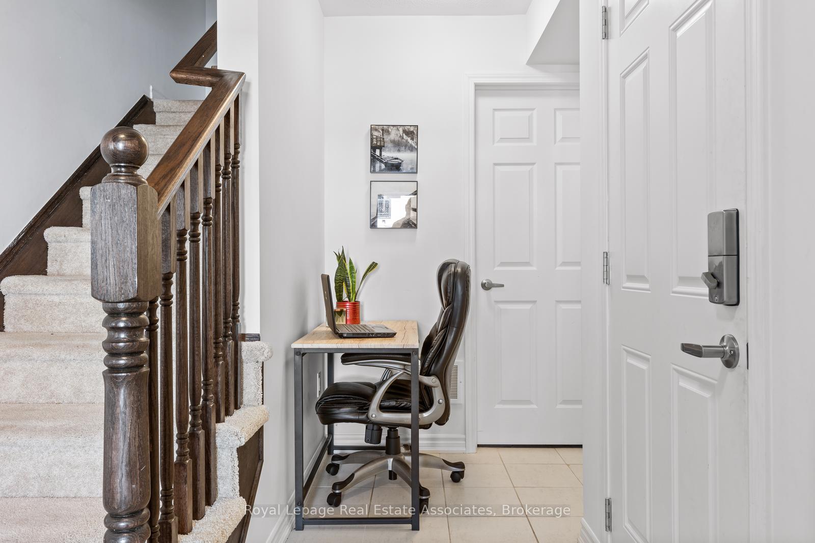 Photo 3 of 1266 Hop Place, Milton, Cobban — HOMEH