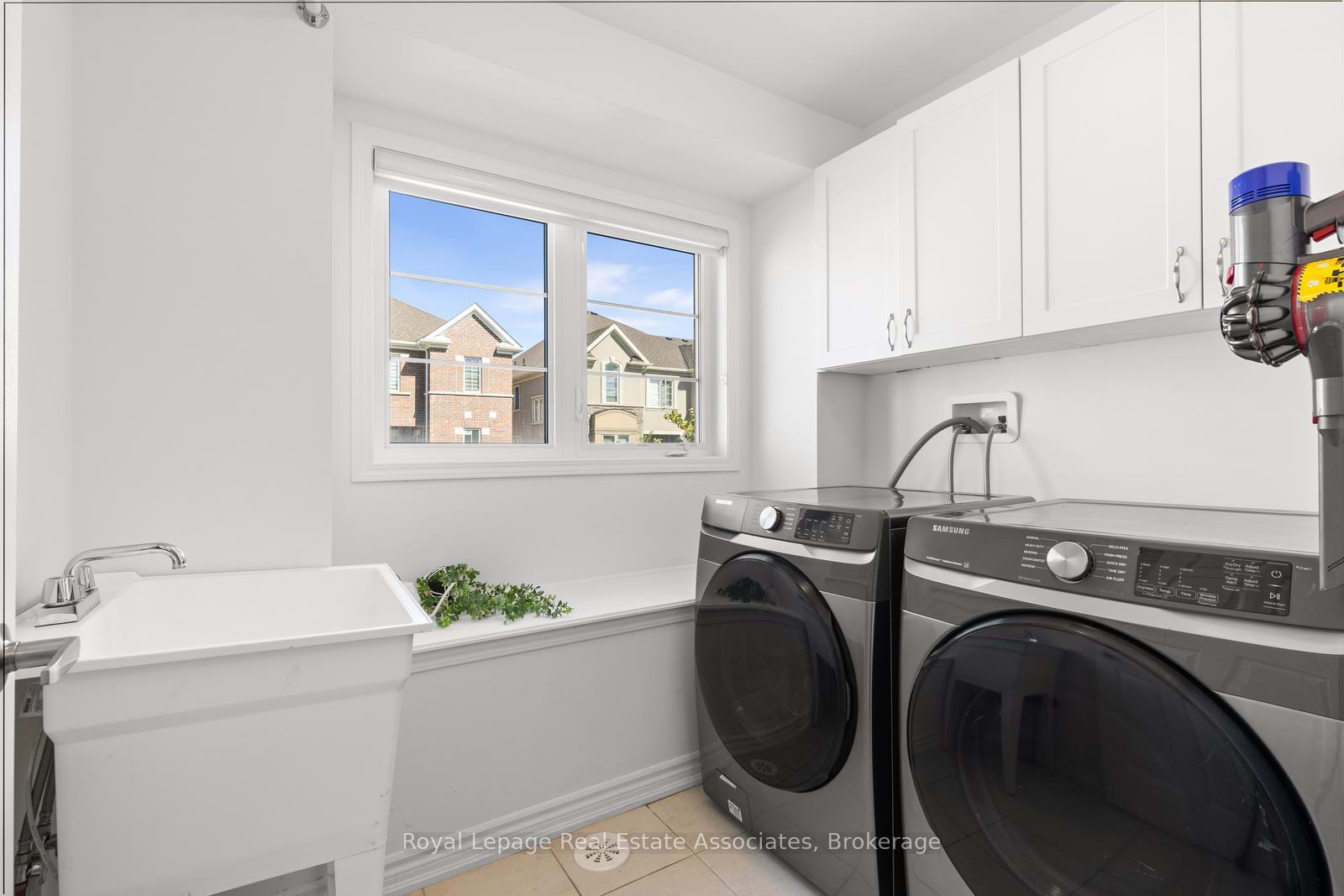 Photo 17 of 1266 Hop Place, Milton, Cobban — HOMEH