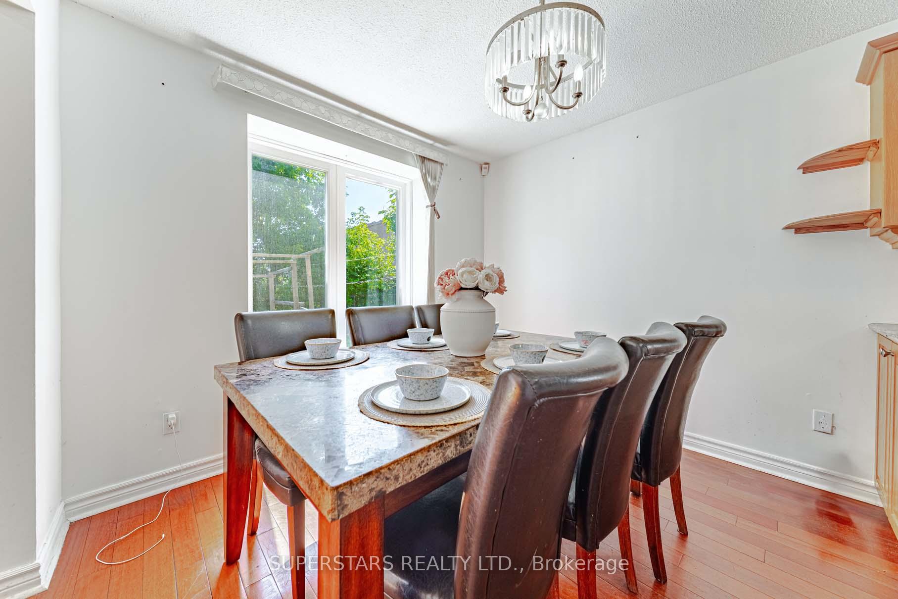 Photo 7 of 23 Cheeseman Drive, Markham, Milliken Mills West — HOMEH