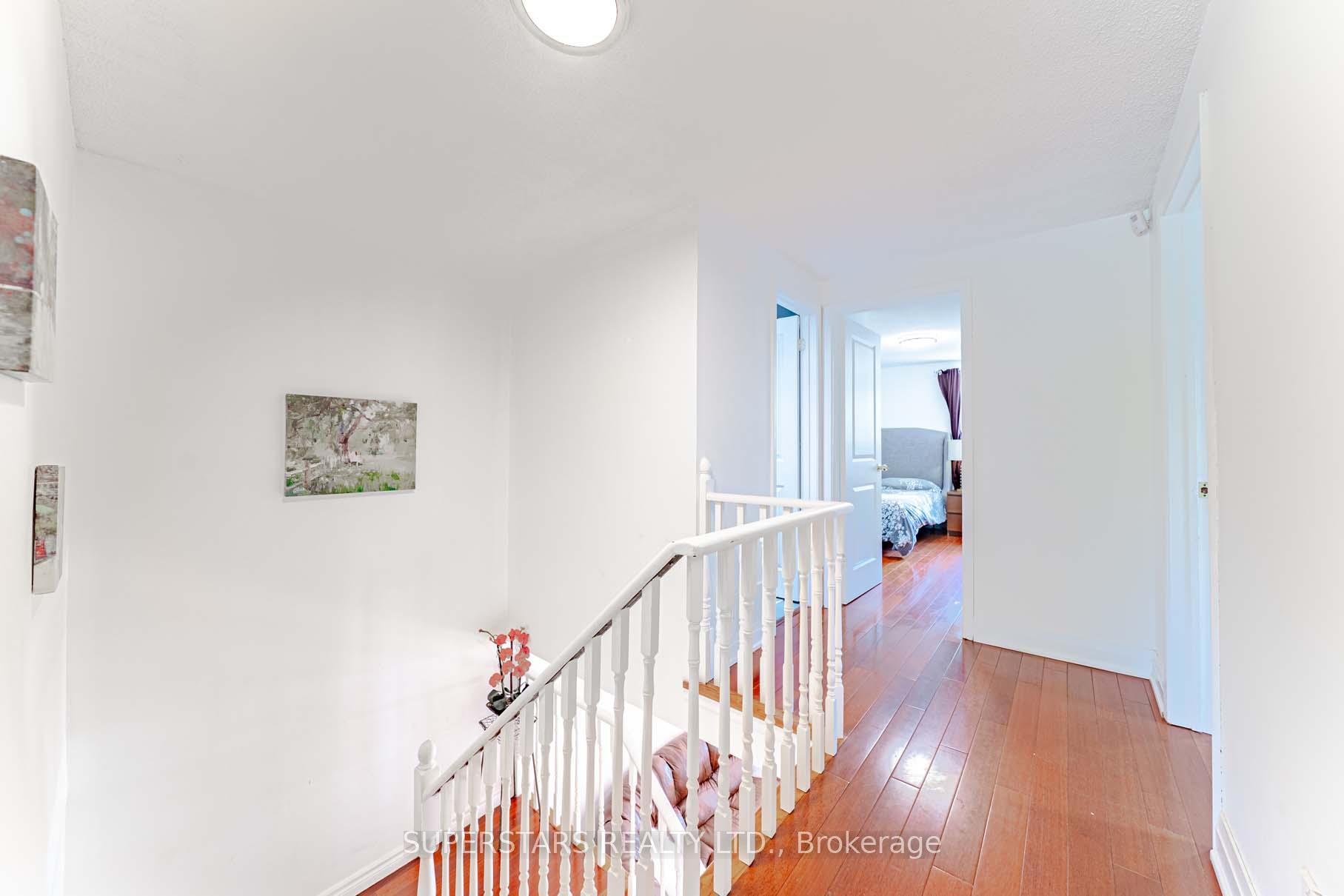 Photo 16 of 23 Cheeseman Drive, Markham, Milliken Mills West — HOMEH
