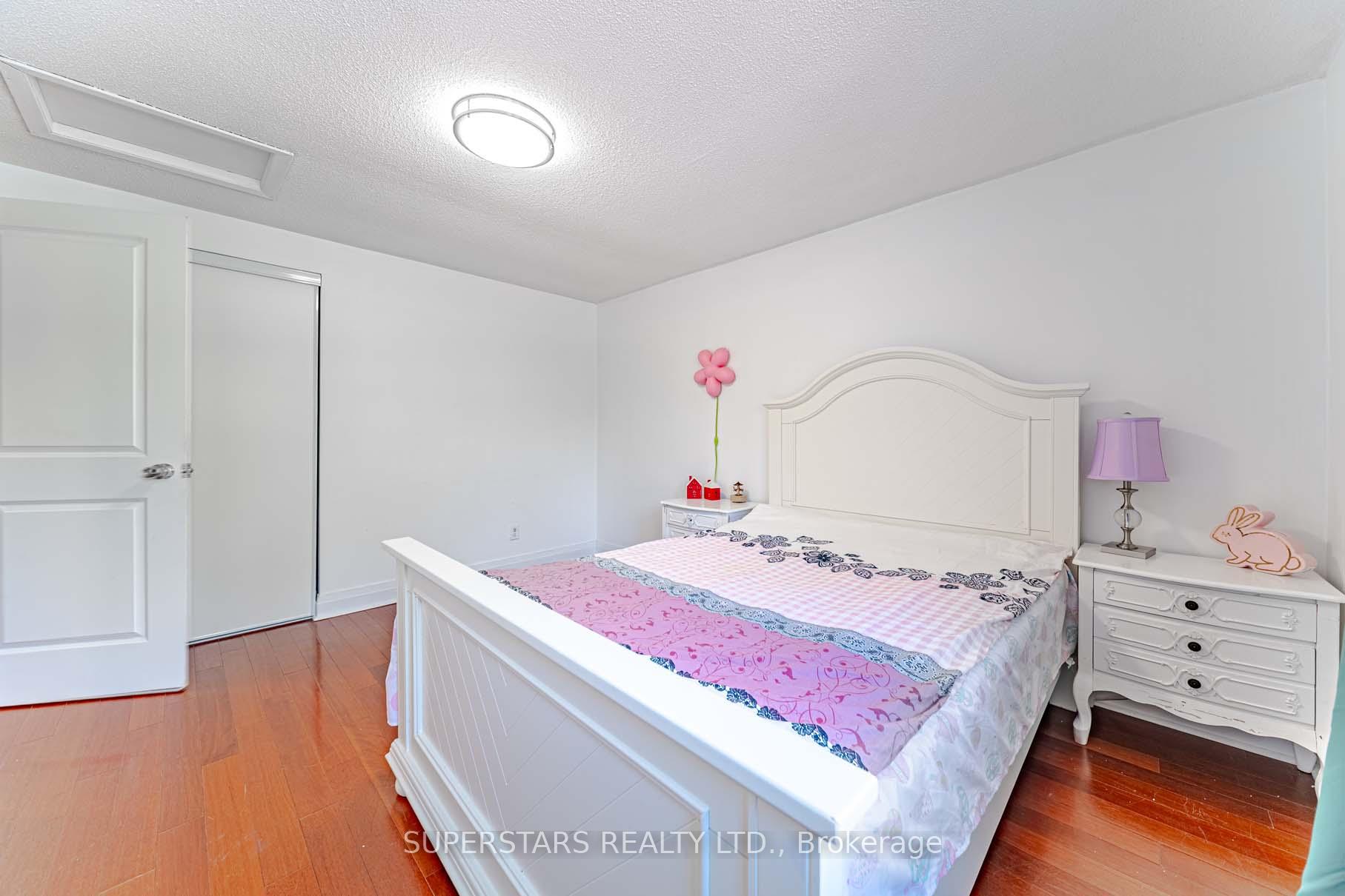 Photo 24 of 23 Cheeseman Drive, Markham, Milliken Mills West — HOMEH