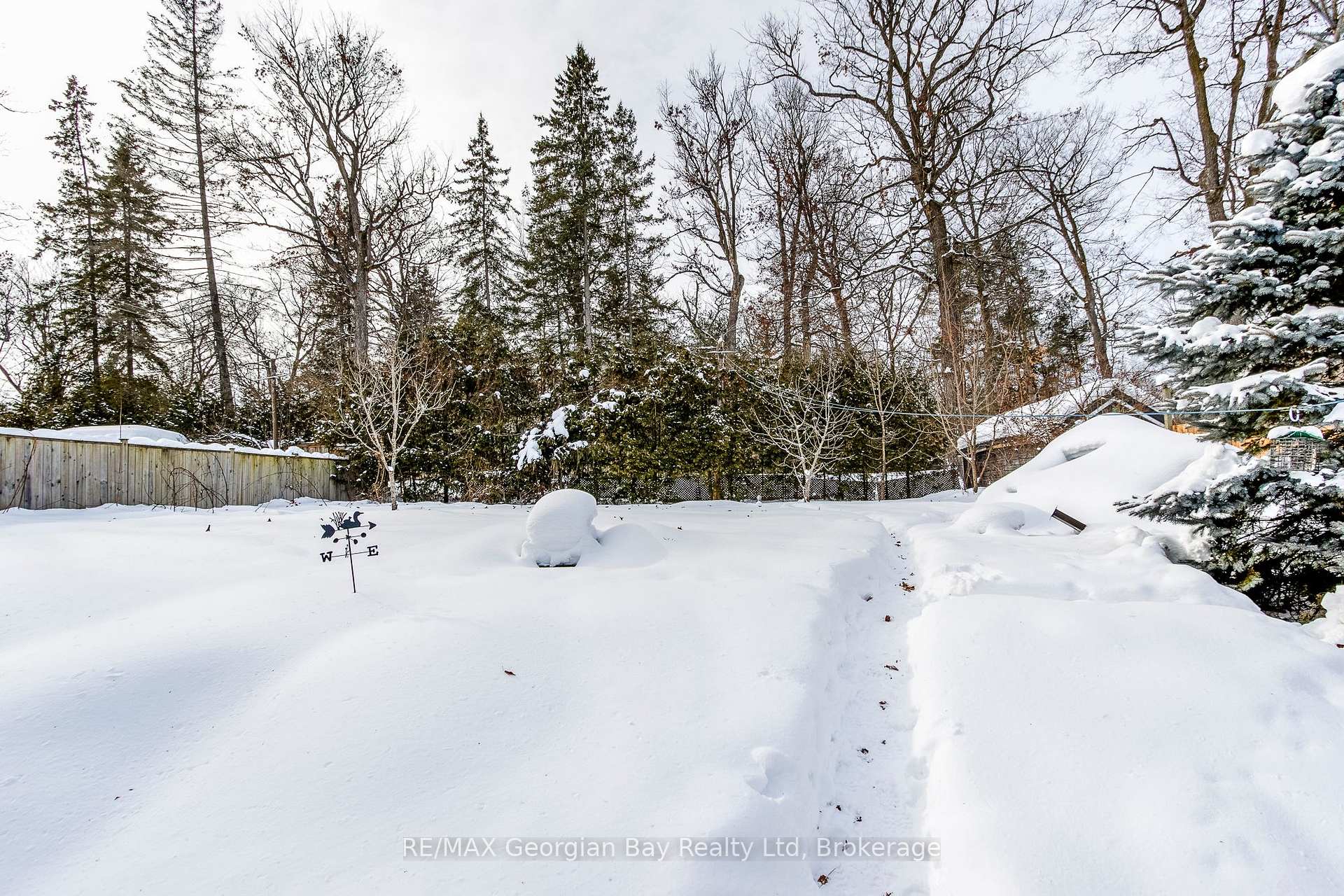 Photo 2 of 420 Mildred Street, Midland — HOMEH