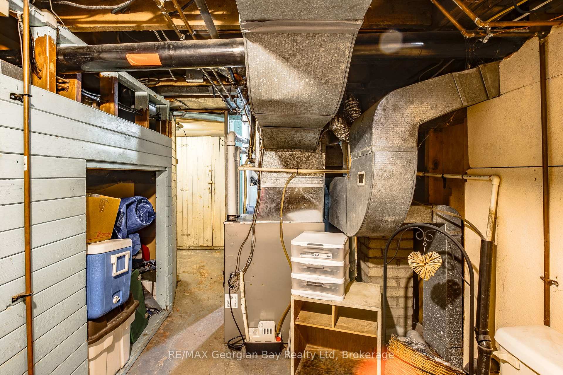 Photo 25 of 420 Mildred Street, Midland — HOMEH