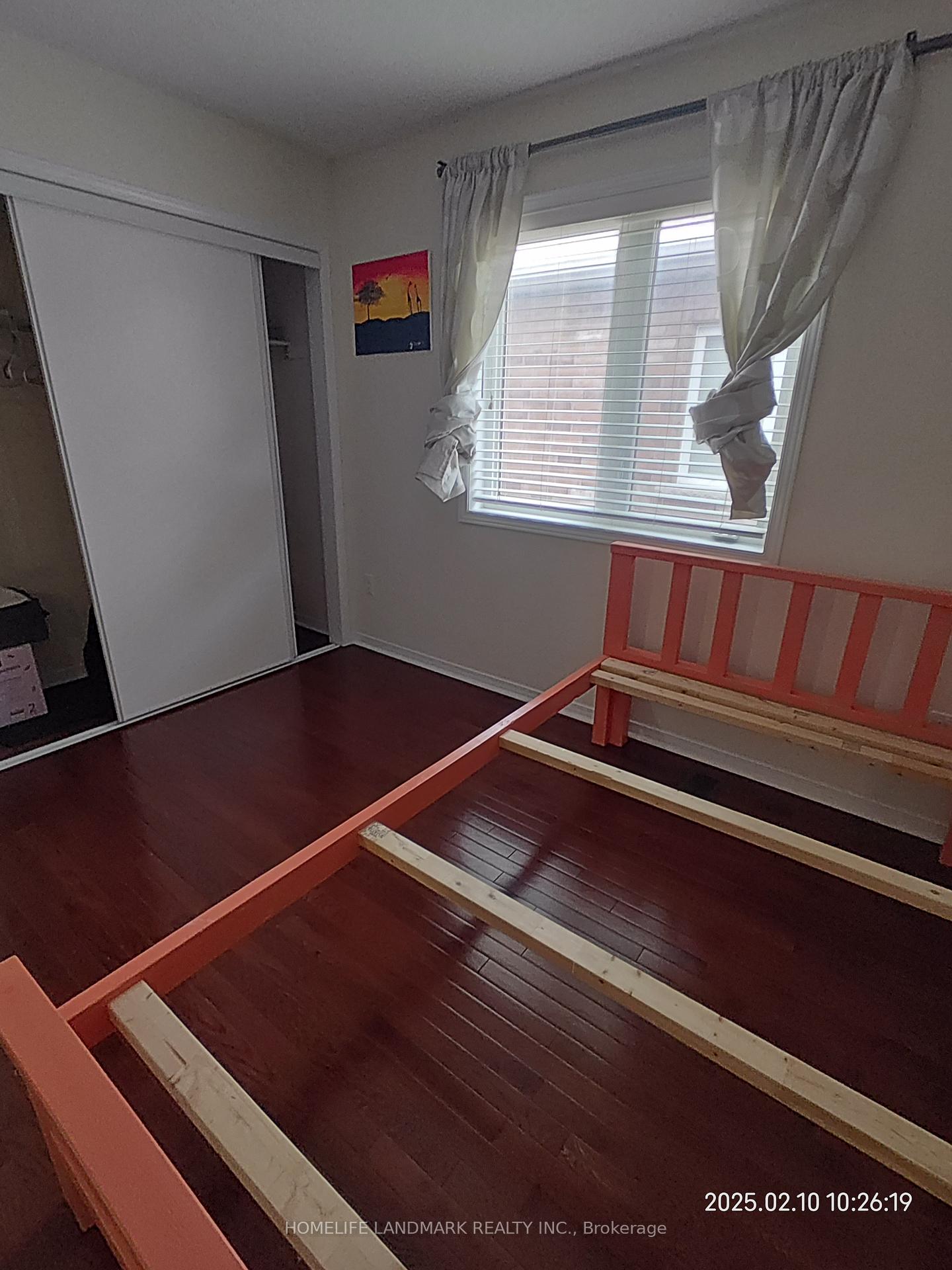 Photo 8 of 14 Kincaid Lane, Markham, Middlefield — HOMEH