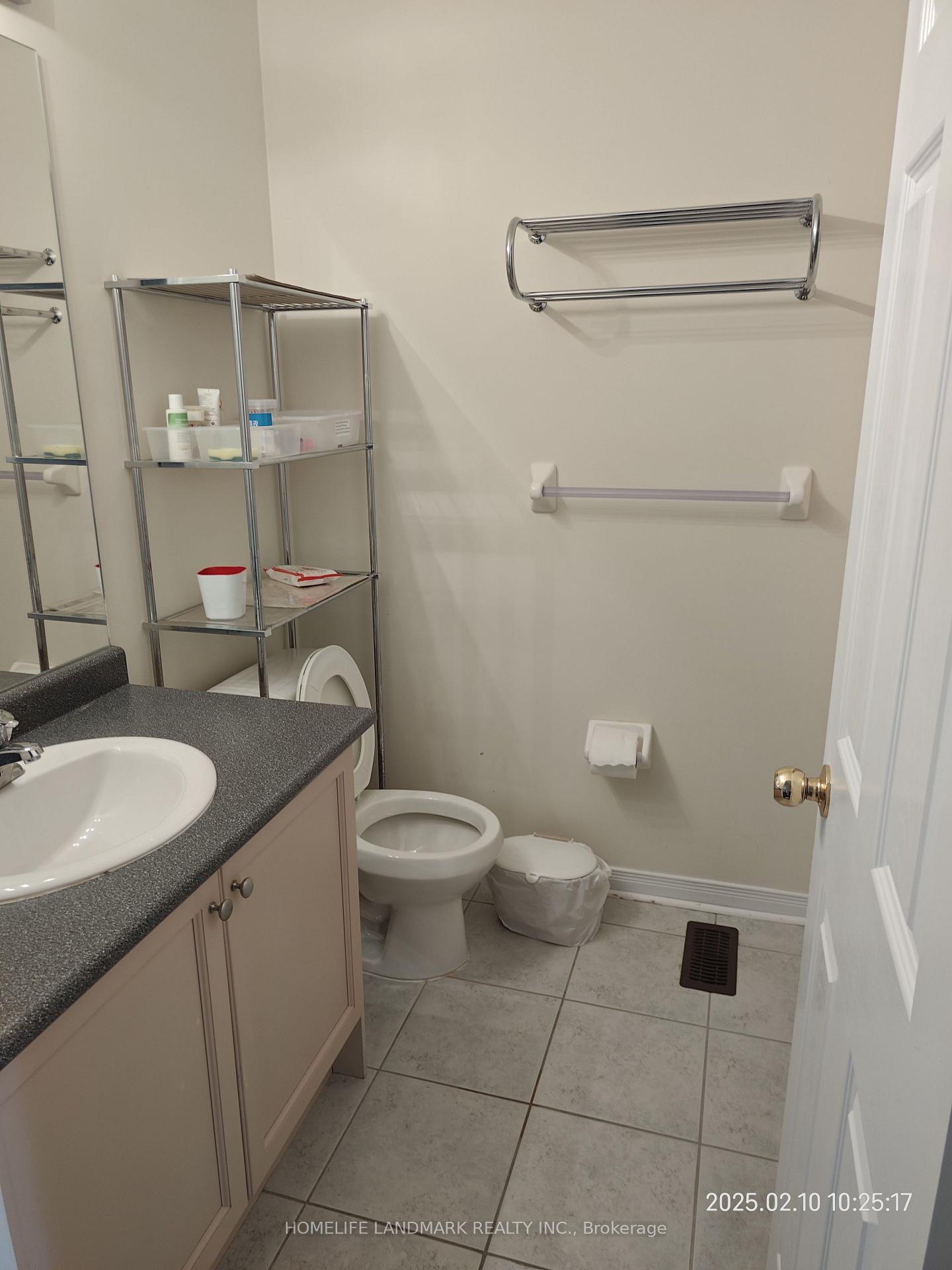 Photo 15 of 14 Kincaid Lane, Markham, Middlefield — HOMEH