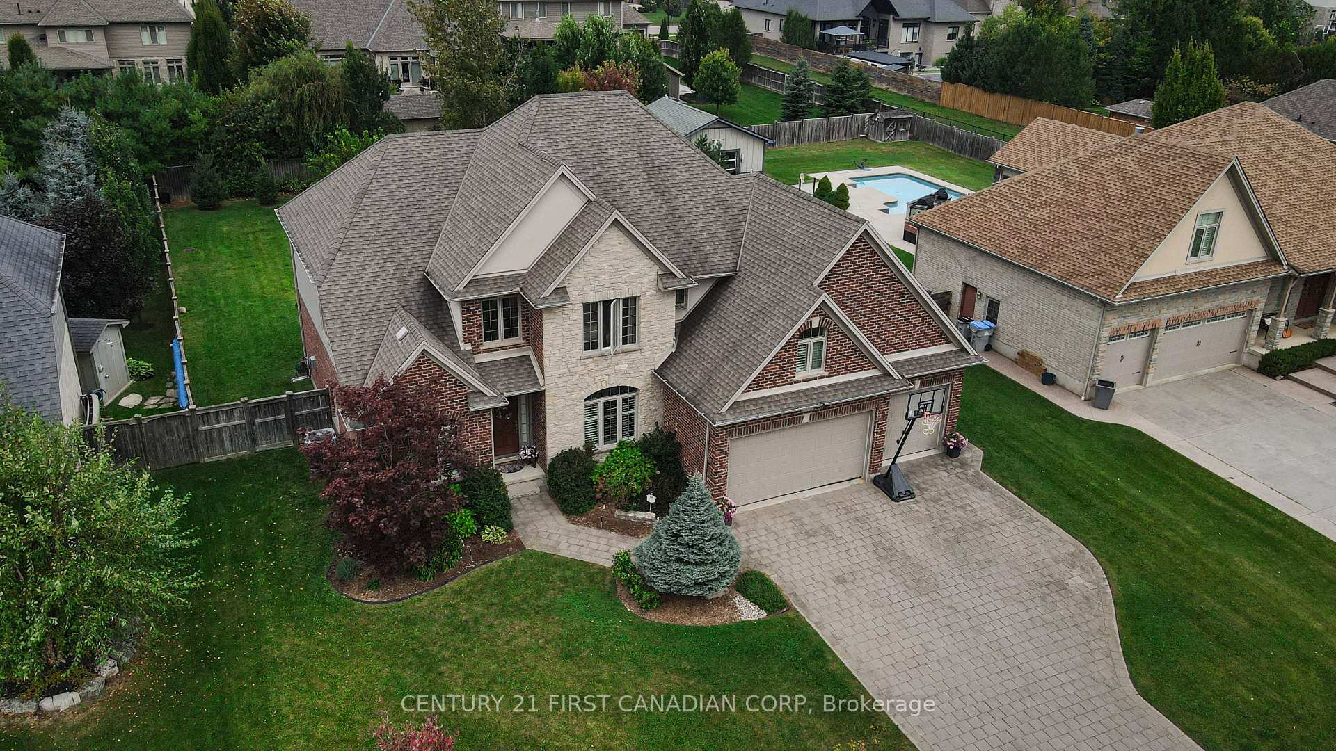 Photo 1 of 26 Baron Crescent, Middlesex Centre, Kilworth — HOMEH