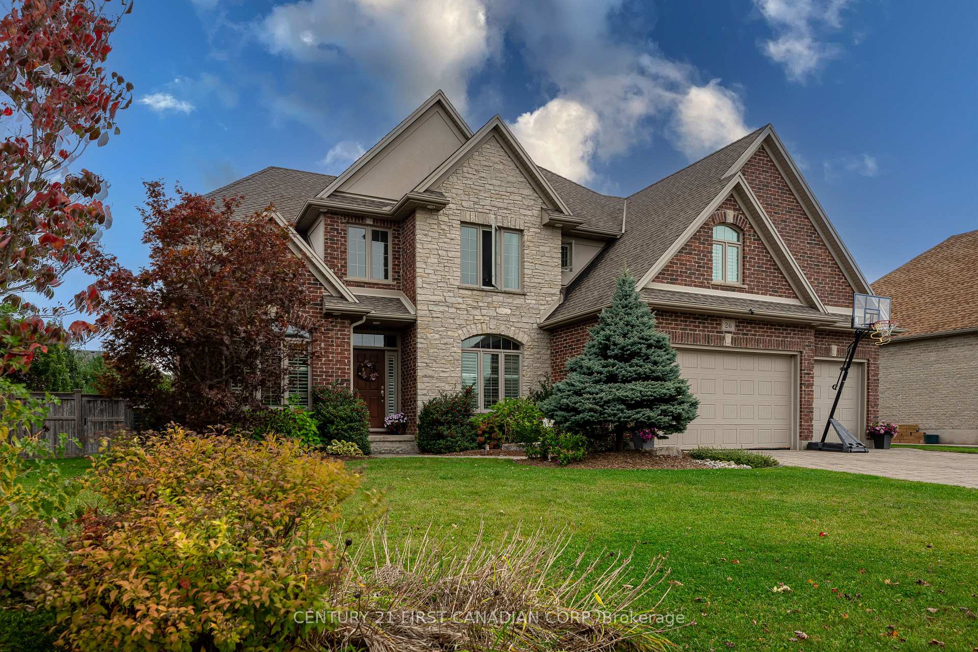 Photo 2 of 26 Baron Crescent, Middlesex Centre, Kilworth — HOMEH