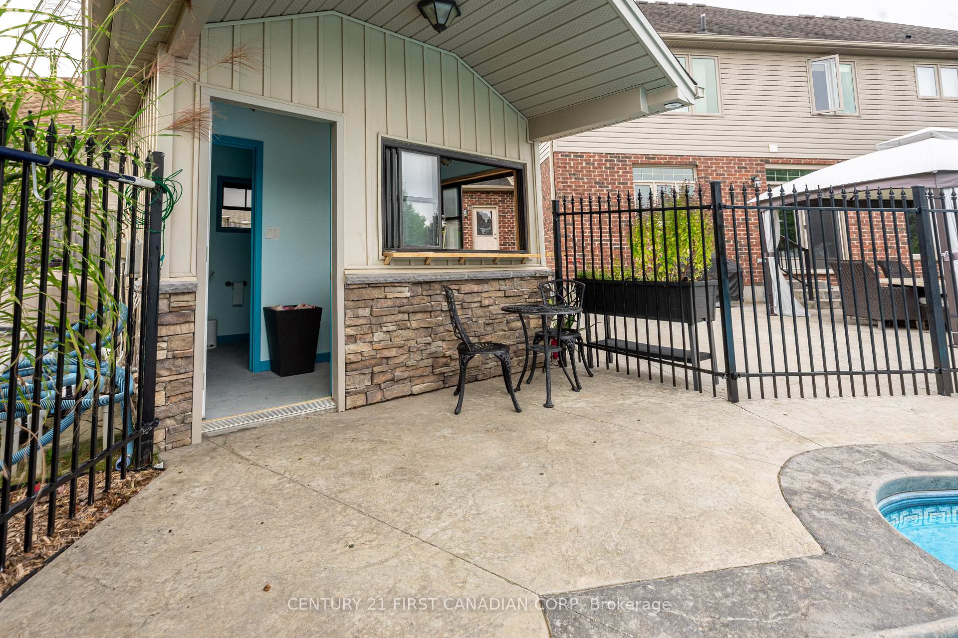 Photo 37 of 26 Baron Crescent, Middlesex Centre, Kilworth — HOMEH