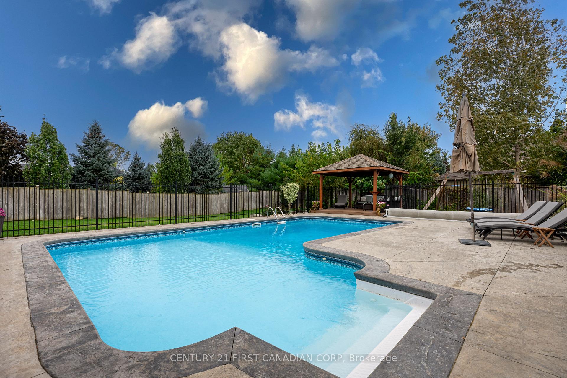 Photo 38 of 26 Baron Crescent, Middlesex Centre, Kilworth — HOMEH