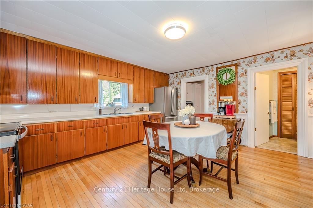 Photo 12 of 645 Yonge Street, Minto — HOMEH