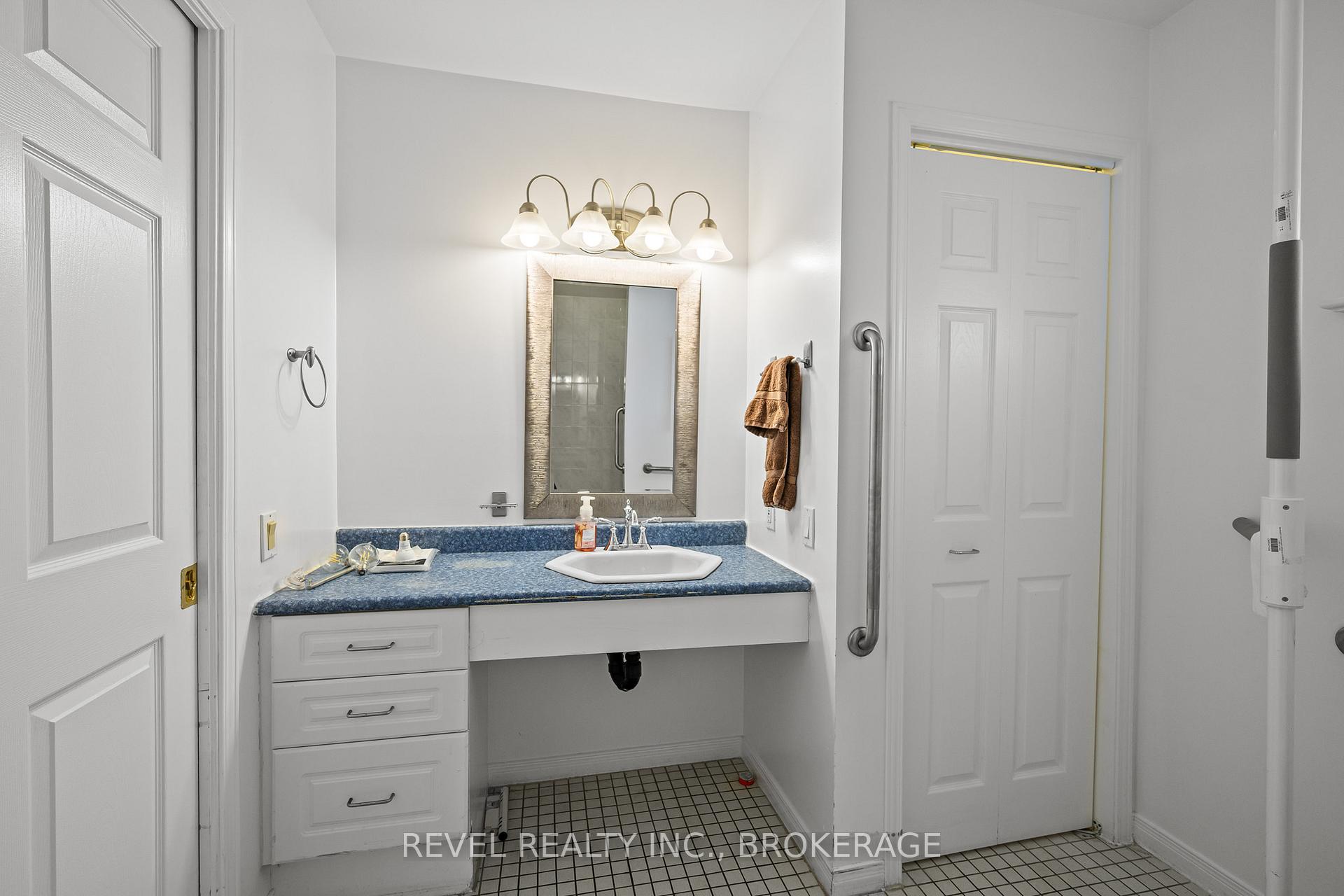 Photo 15 of 37 Wilfred Crescent, Kingston, Rideau — HOMEH