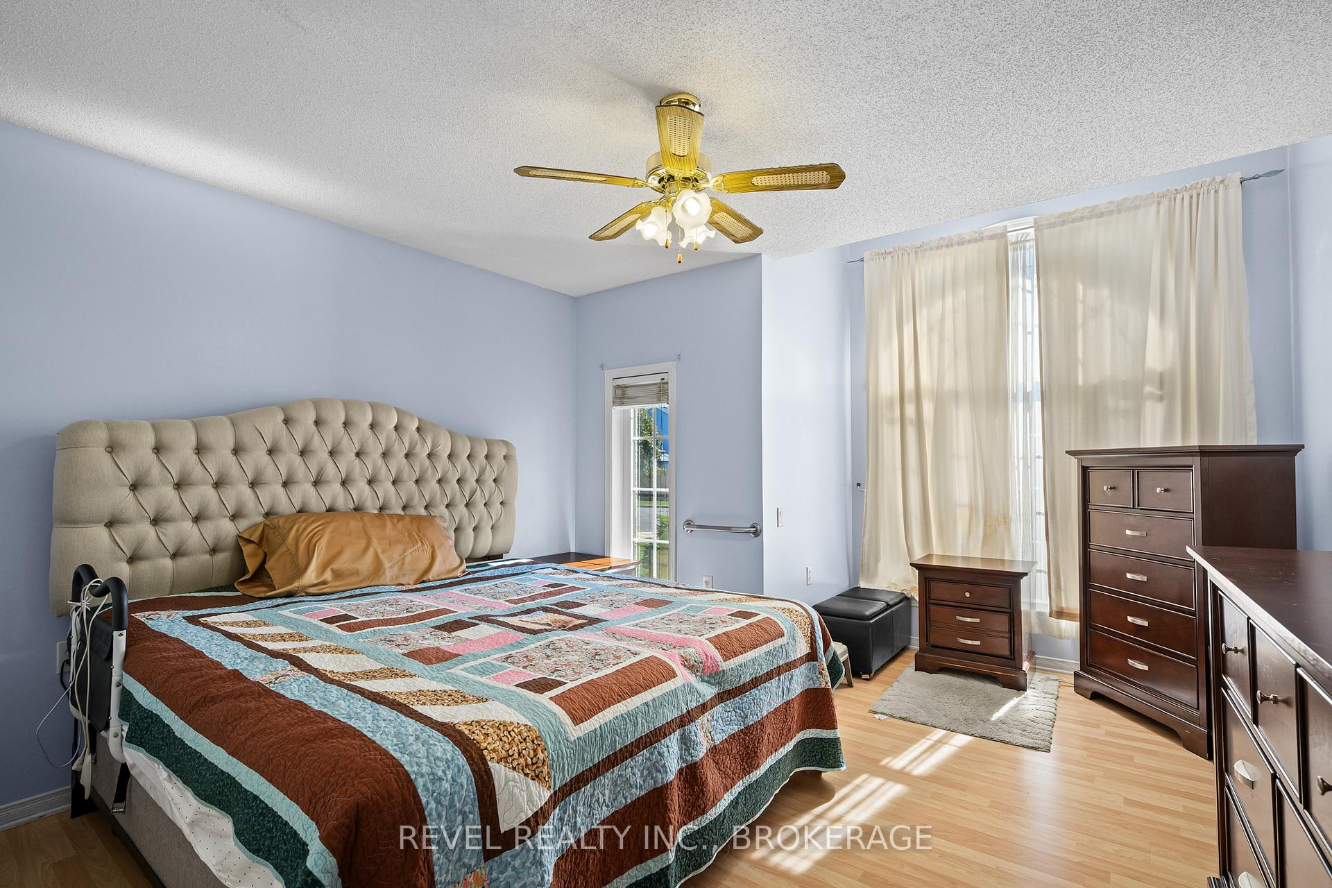 Photo 17 of 37 Wilfred Crescent, Kingston, Rideau — HOMEH