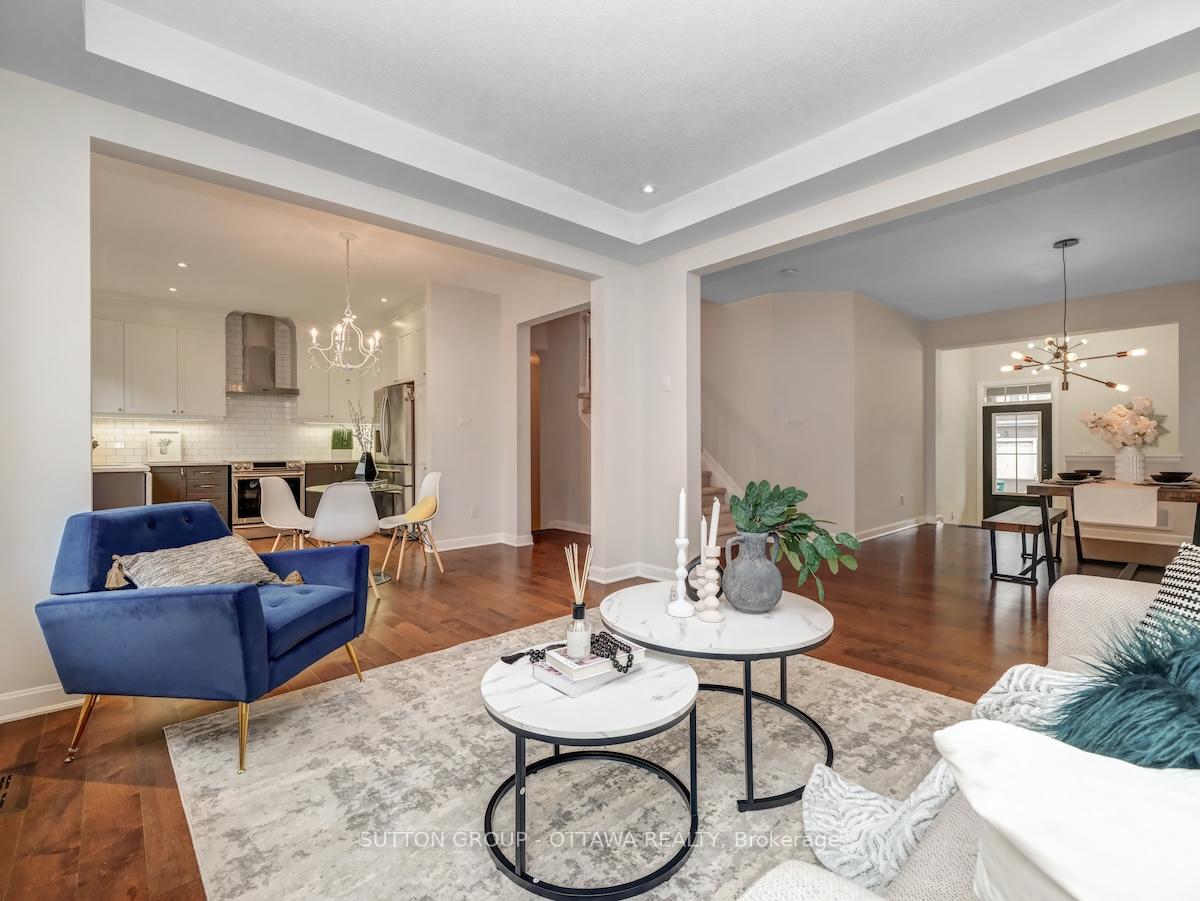 Photo 6 of 350 Meadowbreeze Drive, Ottawa, Kanata - Emerald Meadows/Trailwest — HOMEH