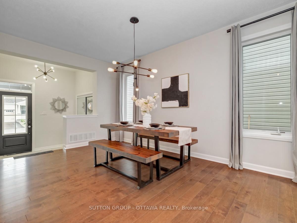 Photo 8 of 350 Meadowbreeze Drive, Ottawa, Kanata - Emerald Meadows/Trailwest — HOMEH