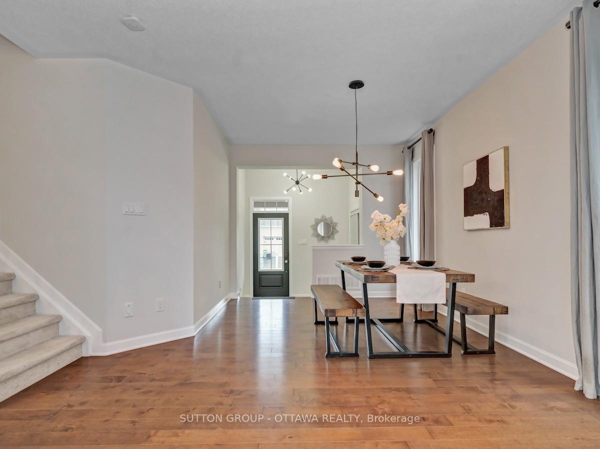 Photo 9 of 350 Meadowbreeze Drive, Ottawa, Kanata - Emerald Meadows/Trailwest — HOMEH