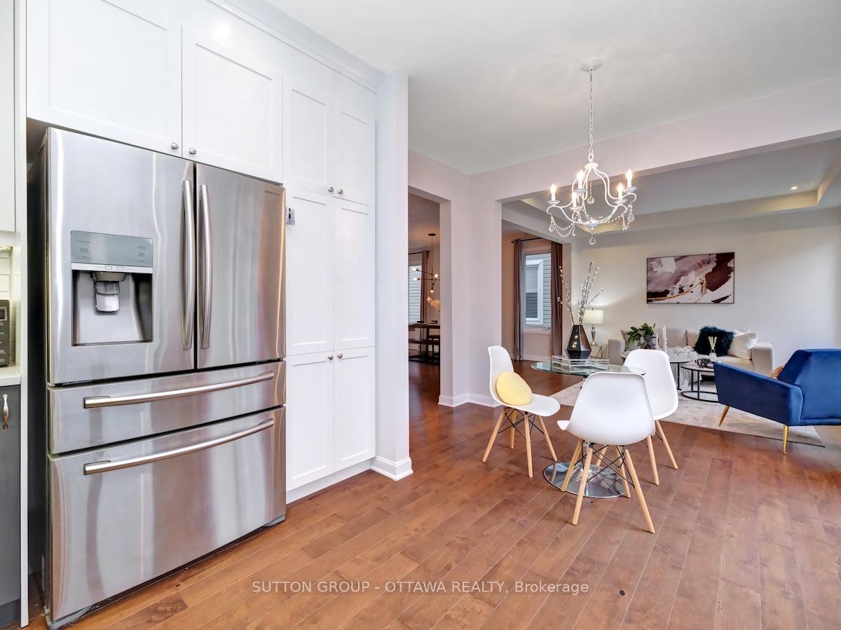 Photo 13 of 350 Meadowbreeze Drive, Ottawa, Kanata - Emerald Meadows/Trailwest — HOMEH