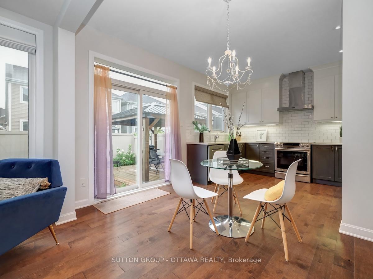 Photo 15 of 350 Meadowbreeze Drive, Ottawa, Kanata - Emerald Meadows/Trailwest — HOMEH